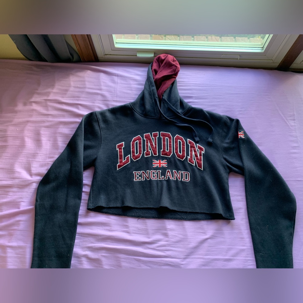 London Cropped Sweatshirt